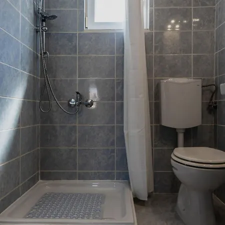 Sostaric By Interhome شقة *