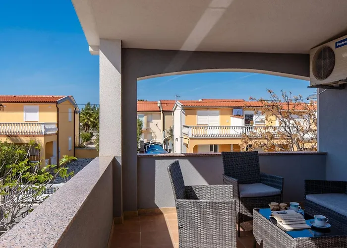 Sostaric By Interhome Διαμέρισμα