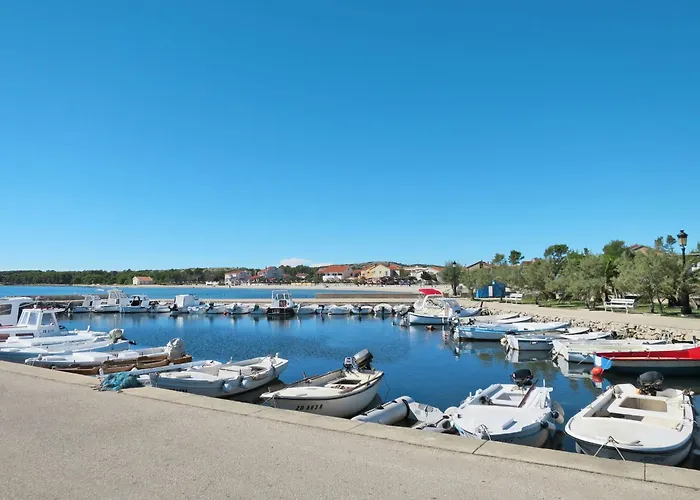 Sostaric By Interhome * 维尔